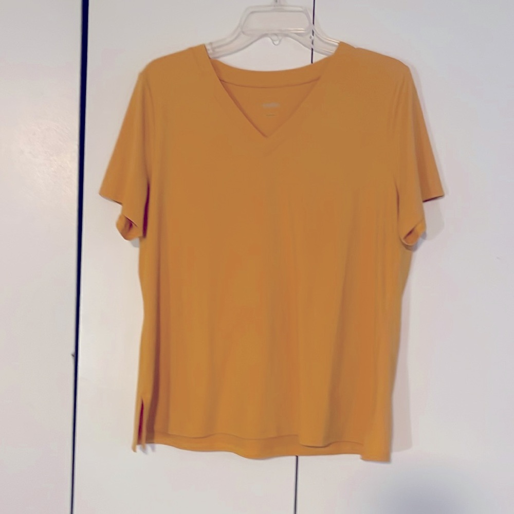 V Neck tee